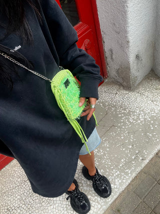 GREEN CROCHET PHONE BAG